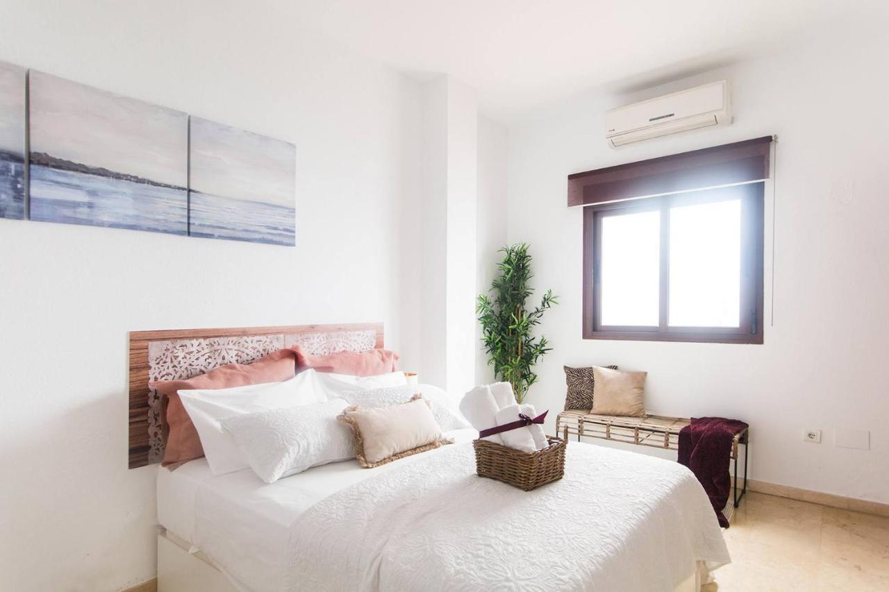 Compas Suites Malaga Exterior photo